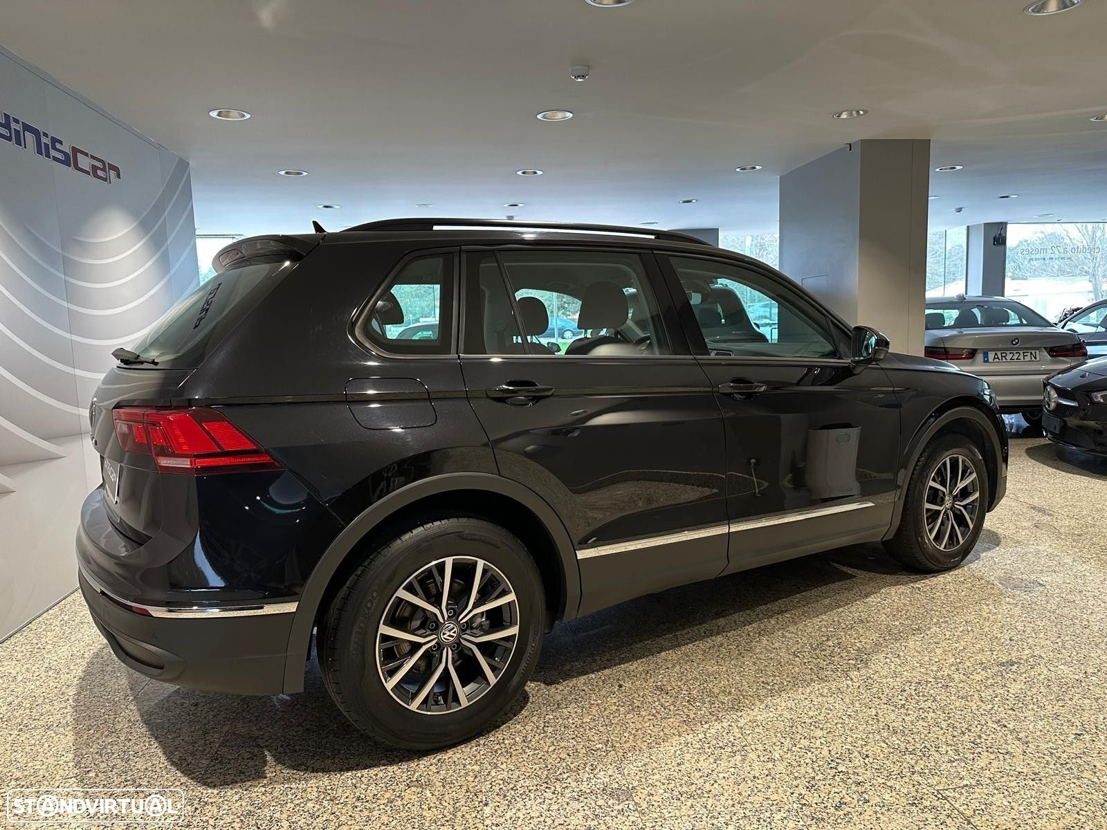 VW Tiguan - 26
