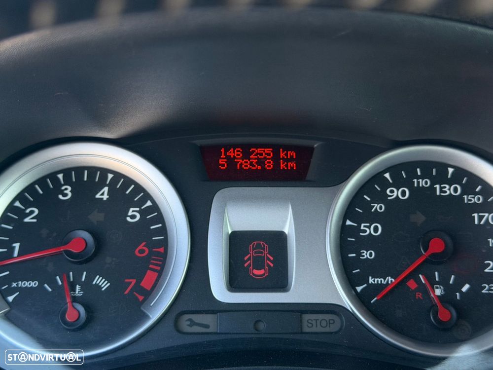 Renault Clio 1.2 16V Fairway - 8