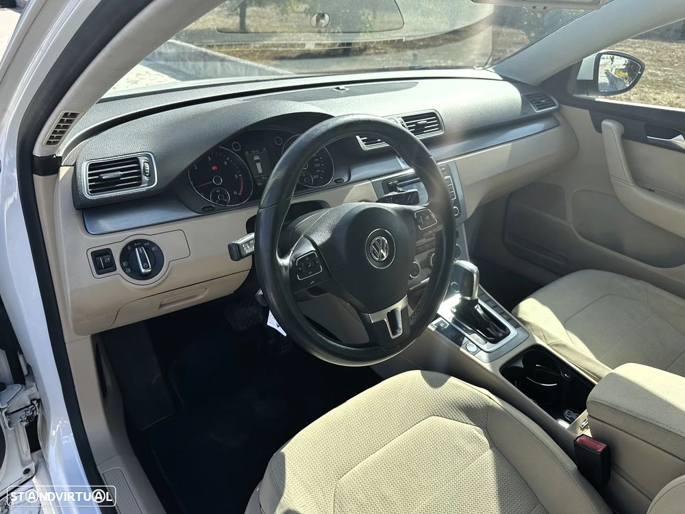 VW Passat Variant - 18
