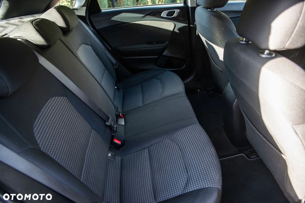 Kia Ceed 1.4 Business Line - 25