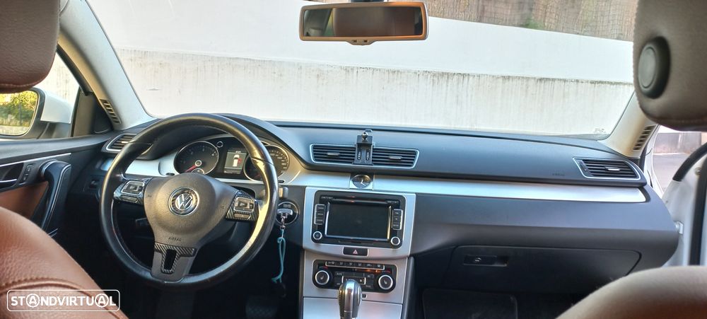 VW Passat Variant 2.0 TDi Highline Navig DSG - 39