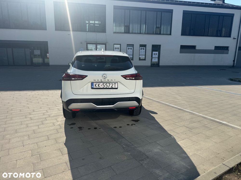 Nissan Qashqai 1.3 DIG-T DCT AKARI - 2