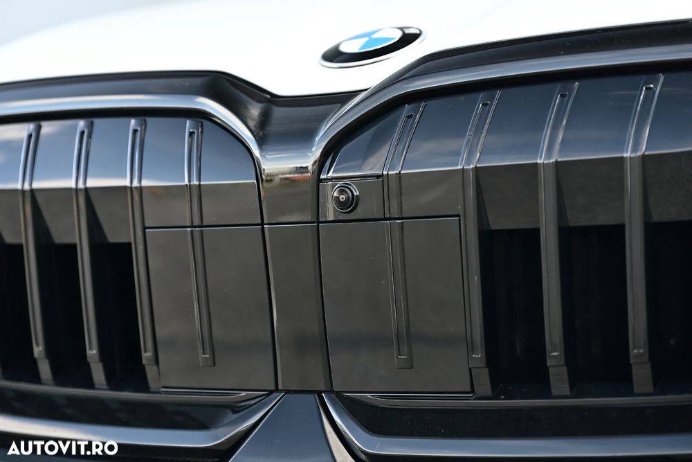 BMW Seria 5 530i xDrive AT - 15