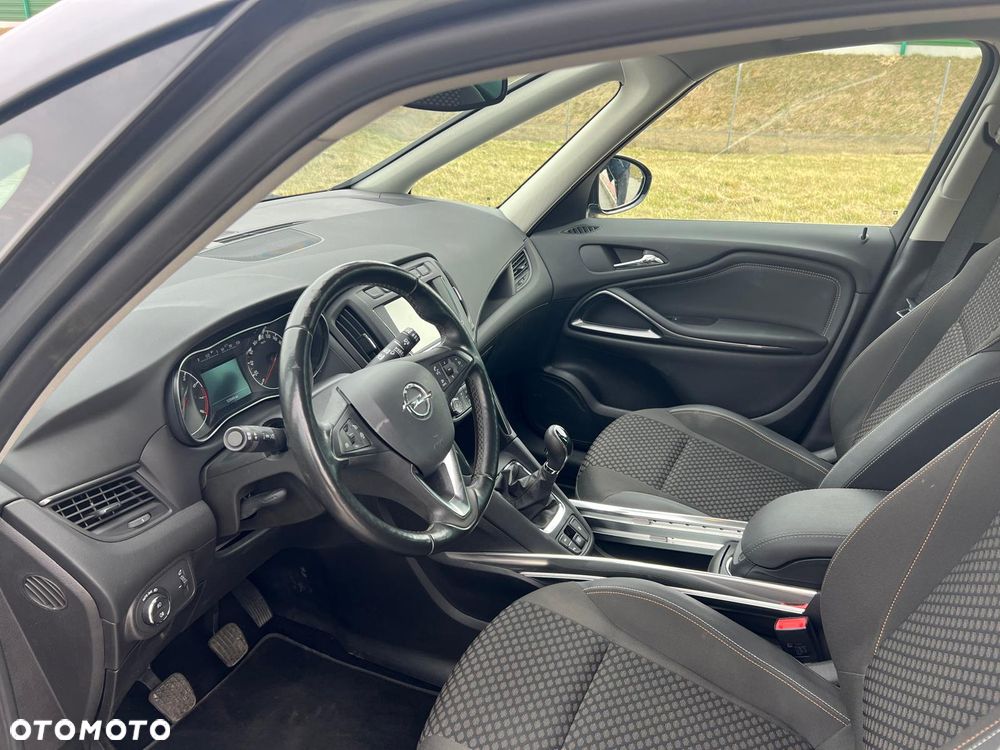 Opel Zafira 1.6 T Plus S&S - 14