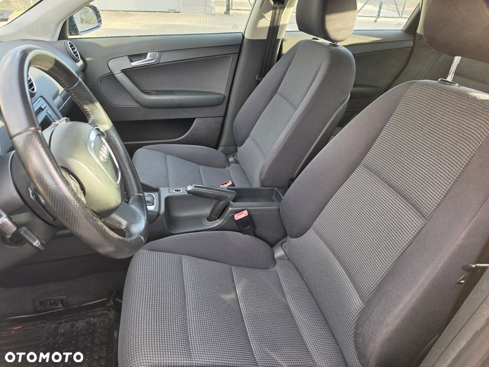 Audi A3 Sportback 2.0 TDI DPF (DSG) S tronic Ambition - 12