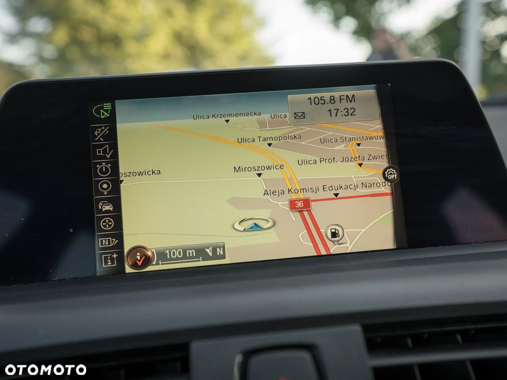 BMW Seria 1 120i Sport Line - 34