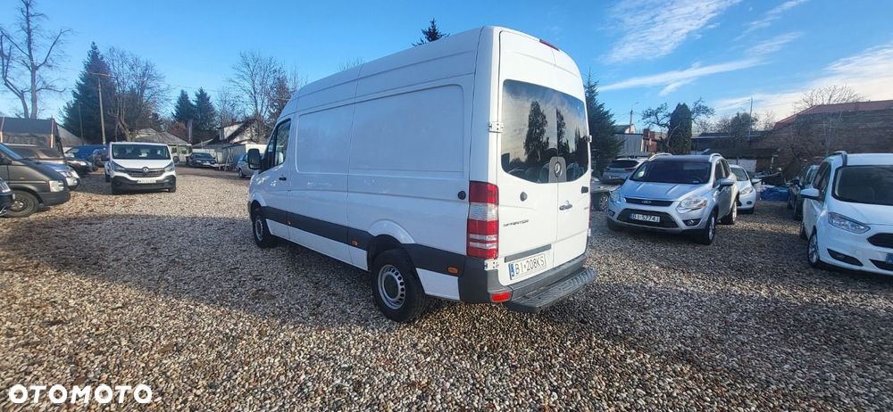 Mercedes-Benz Sprinter - 5