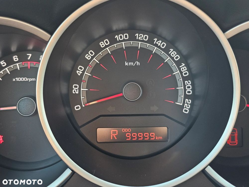 Kia Venga 1.6 CVVT Automatik Platinum Edition - 23
