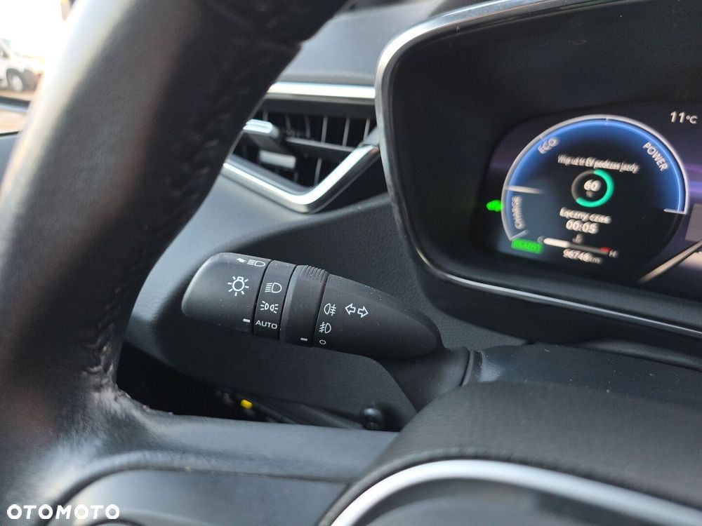 Toyota Corolla 1.8 Hybrid Comfort - 17