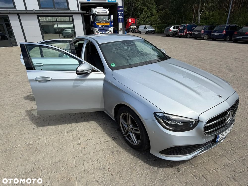 Mercedes-Benz Klasa E 200 d - 16