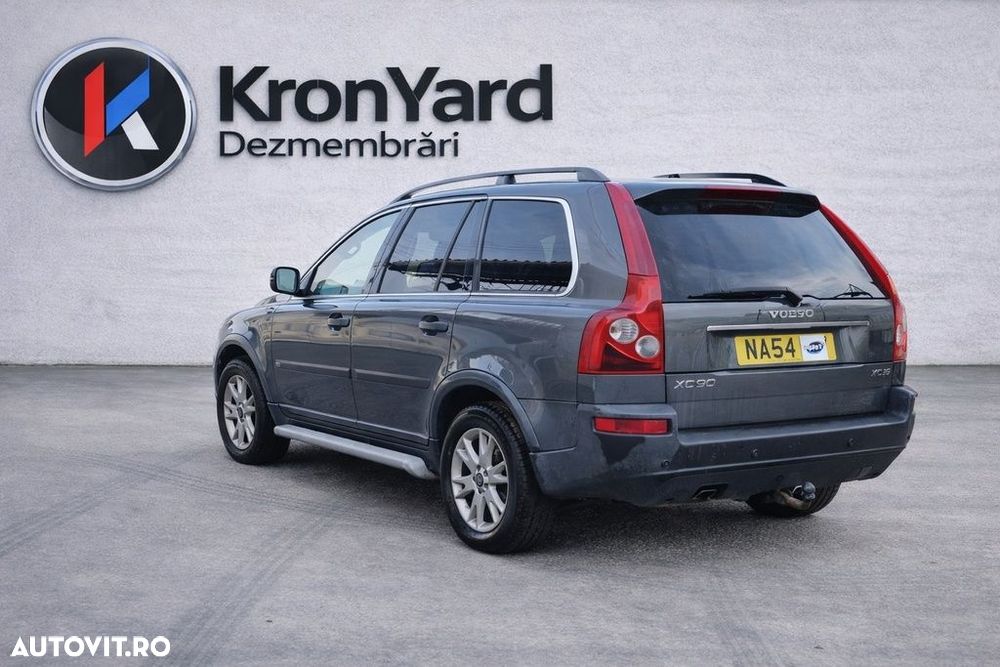 Dezmembrari dezmembrez  Volvo XC 90 2.4 Diesel - 8