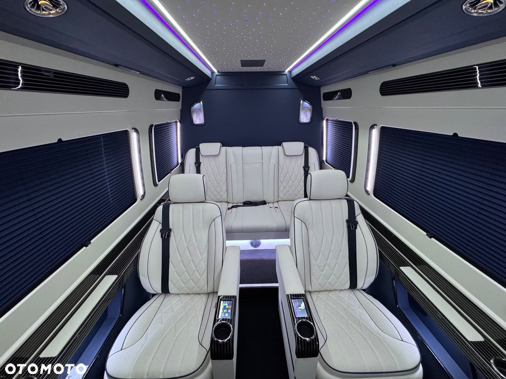 Mercedes-Benz Sprinter - 26