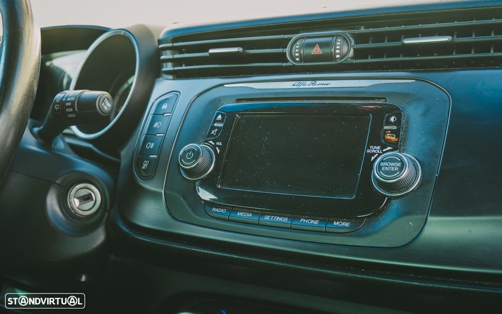 Alfa Romeo Giulietta 1.6 JTDM Exclusive - 8