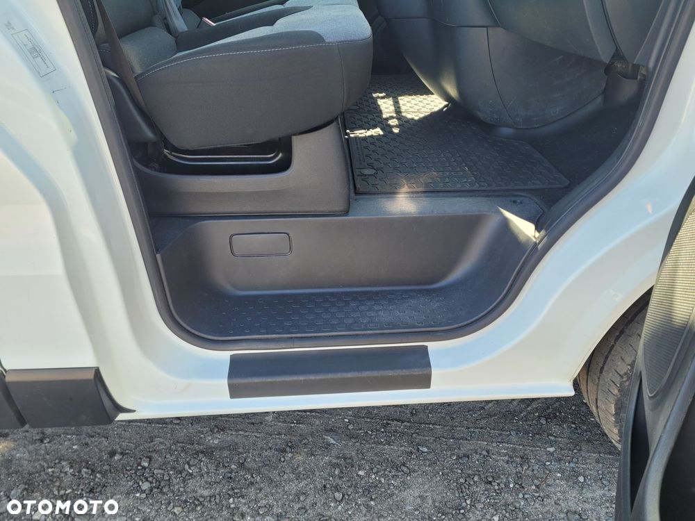 Opel Vivaro Długi L2 Webasto - 25