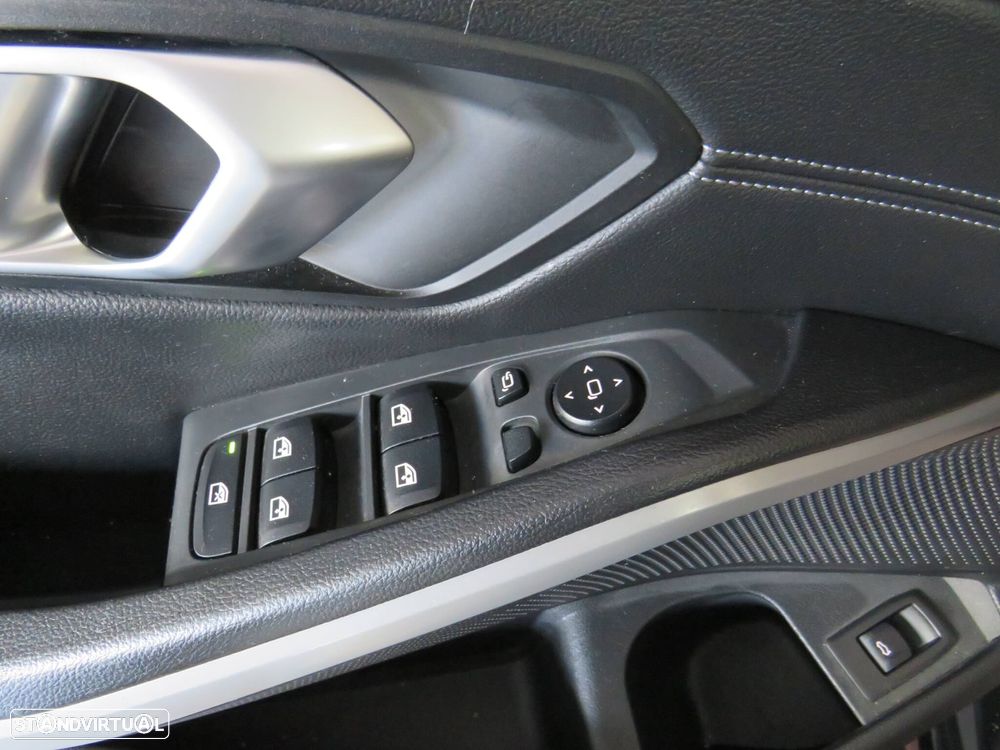 BMW 318 d Line Sport Auto - 12