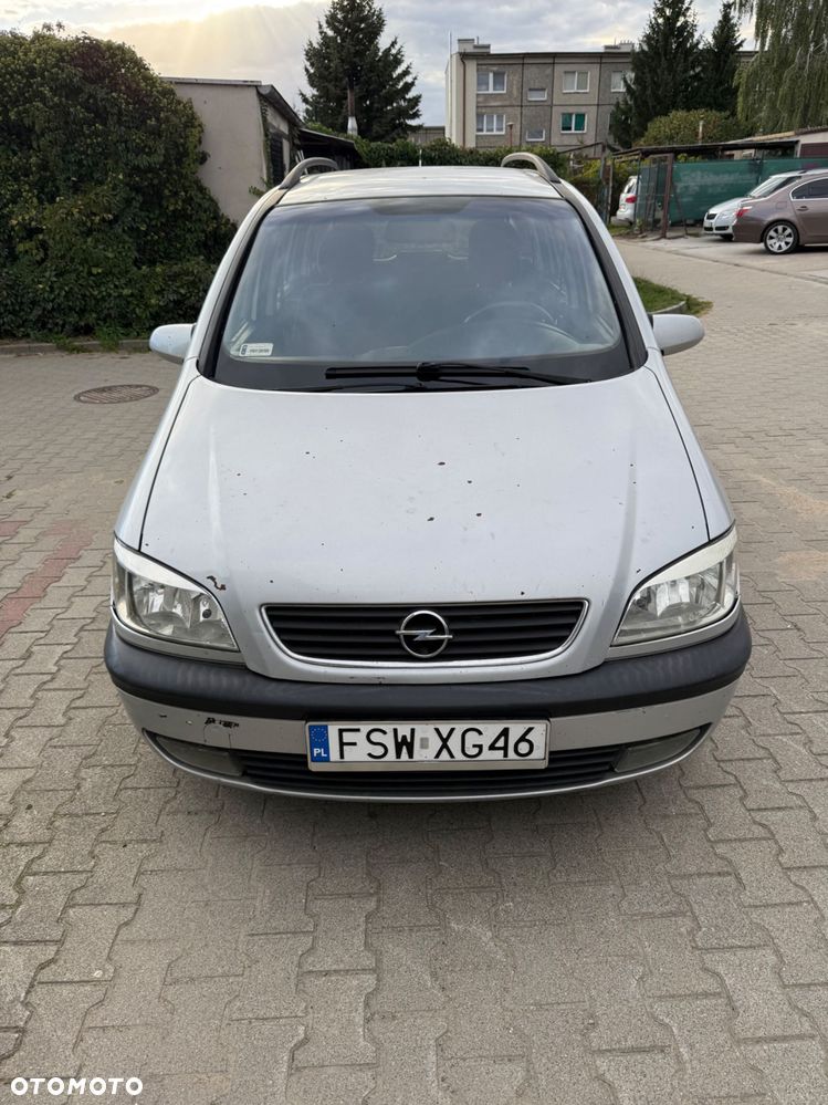 Opel Zafira - 4
