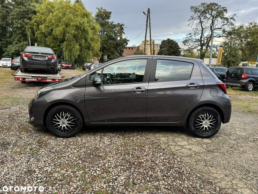 Toyota Yaris - 33