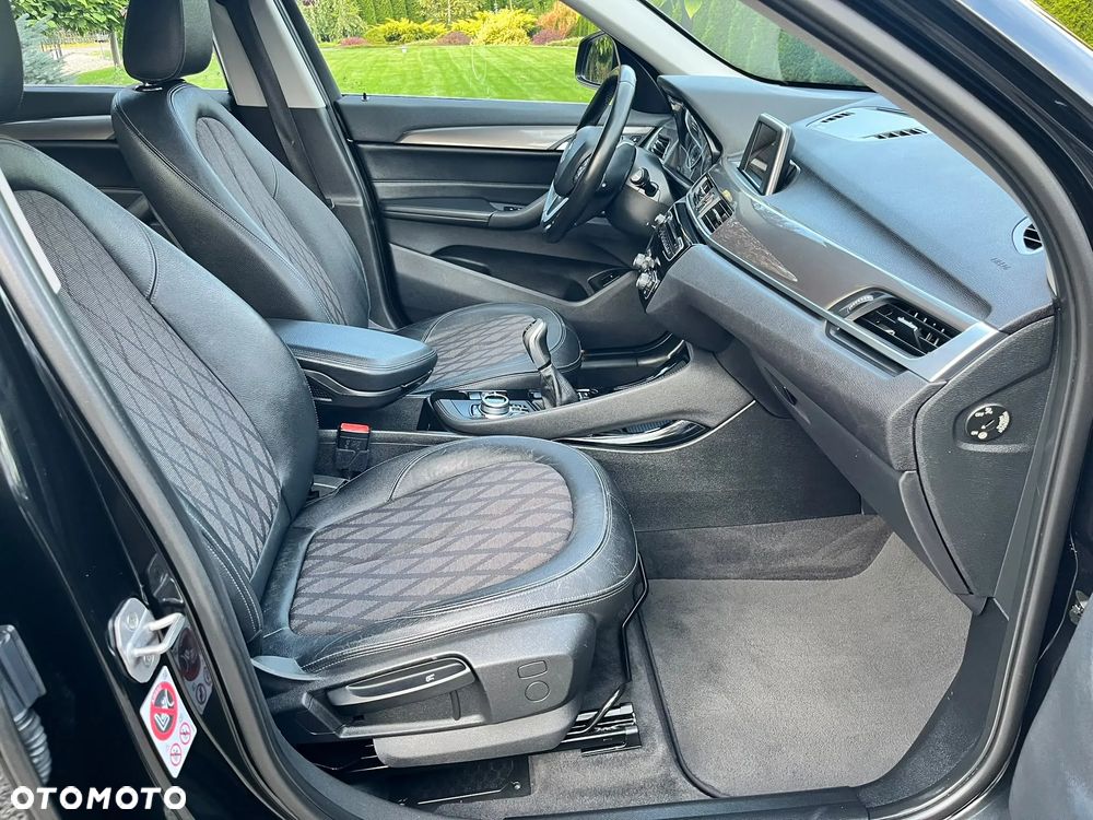 BMW X1 sDrive18d xLine - 31