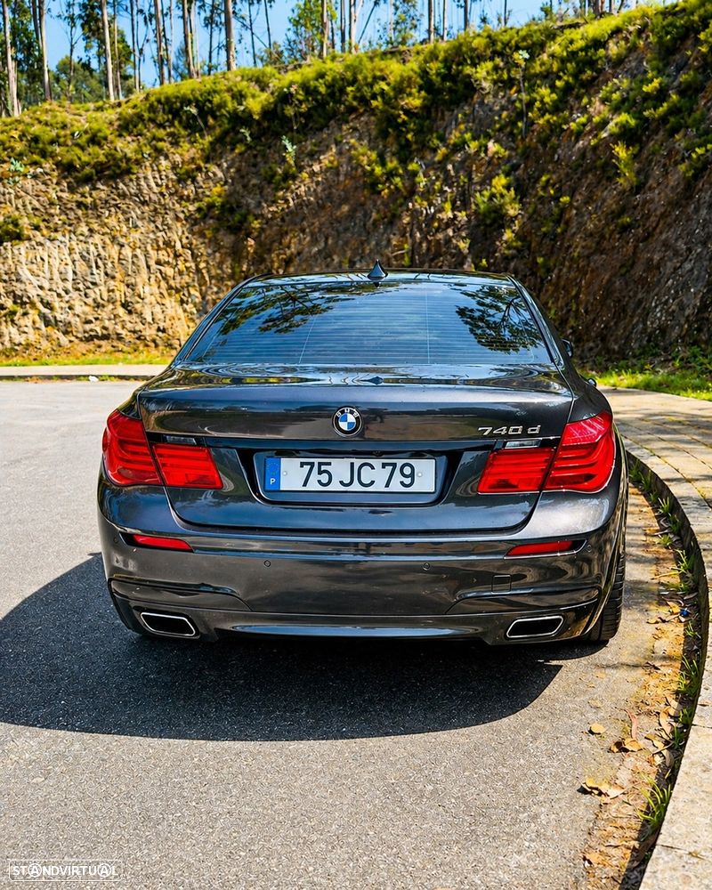 BMW 740 d Pack M - 3