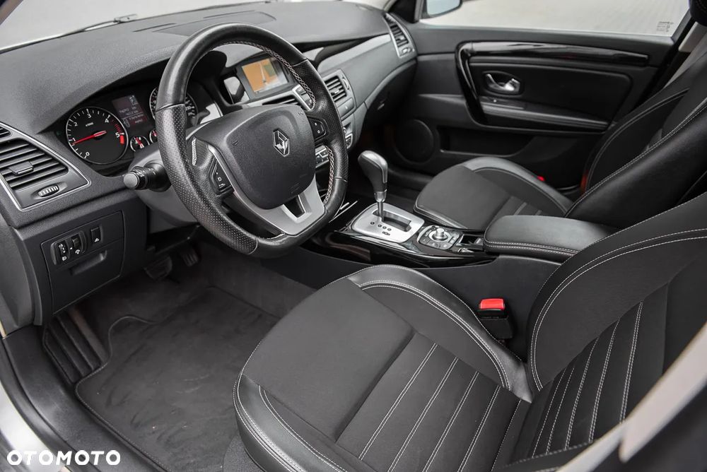 Renault Laguna 2.0 dCi Bose Edition - 29