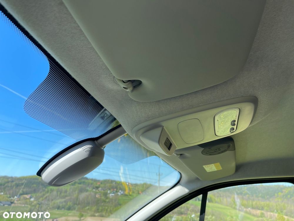 Renault Trafic - 22