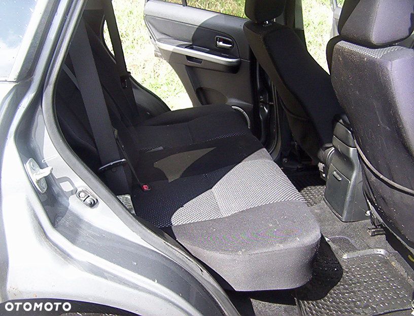 Suzuki Grand Vitara 1.9 DDiS Comfort - 10