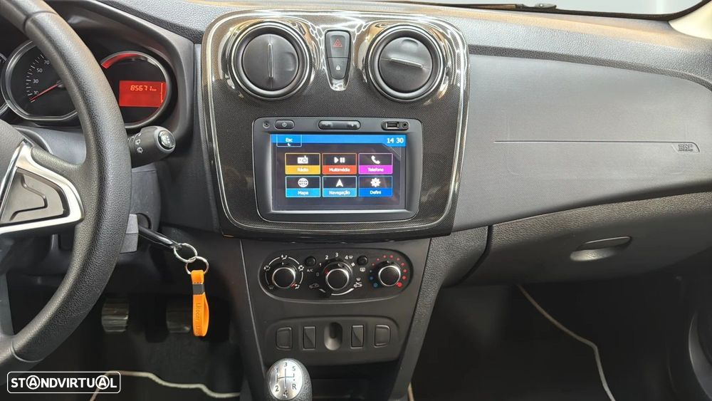 Dacia Sandero 1.0 SCe Pack — fotografia 8