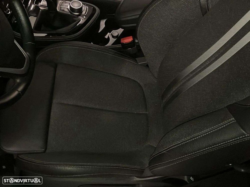 BMW 216 Active Tourer - 11