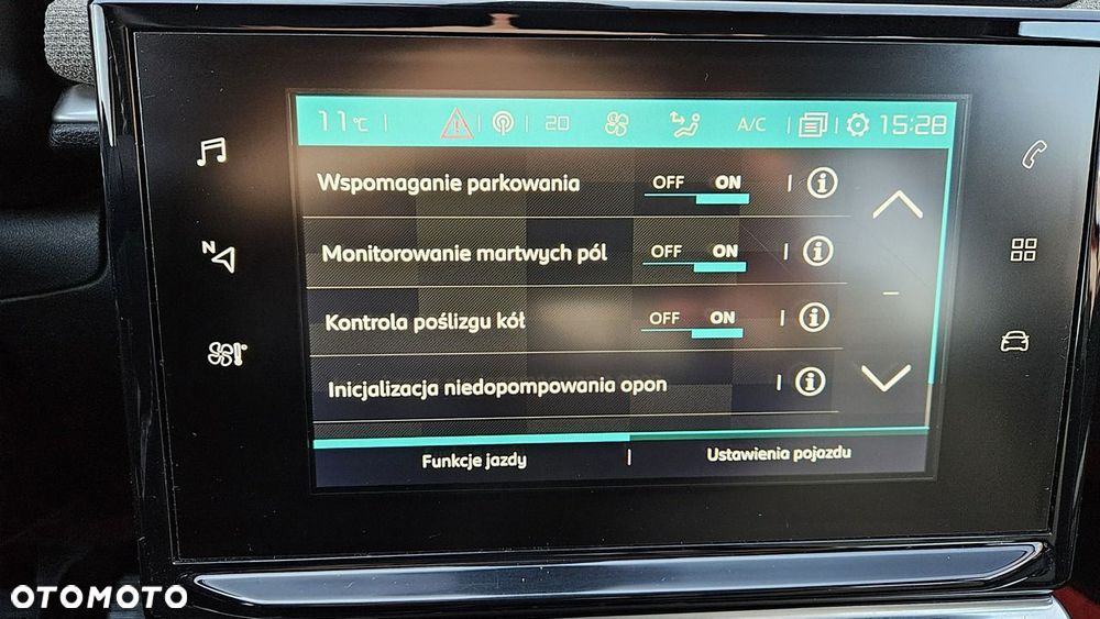 Citroën C3 1.2 PureTech GPF Shine - 24