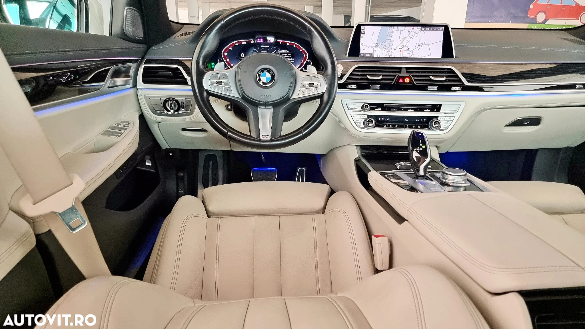 BMW Seria 7 745e - 15