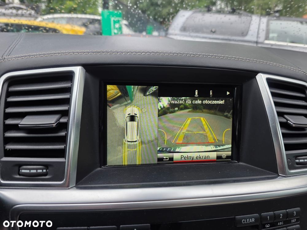 Mercedes-Benz GL 400 4Matic 7G-TRONIC - 18