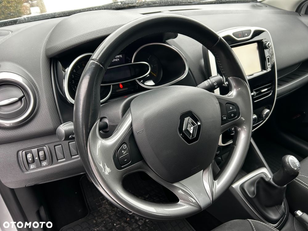 Renault Clio 1.2 16V 75 Limited - 24