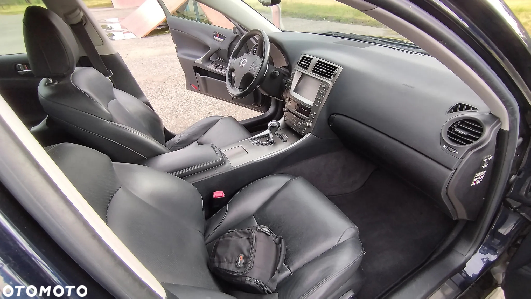 Lexus IS 250 Prestige - 22