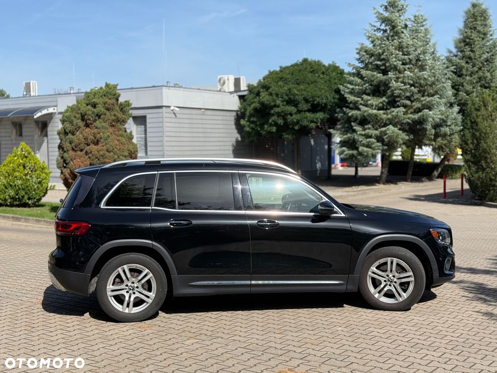 Mercedes-Benz GLB - 8