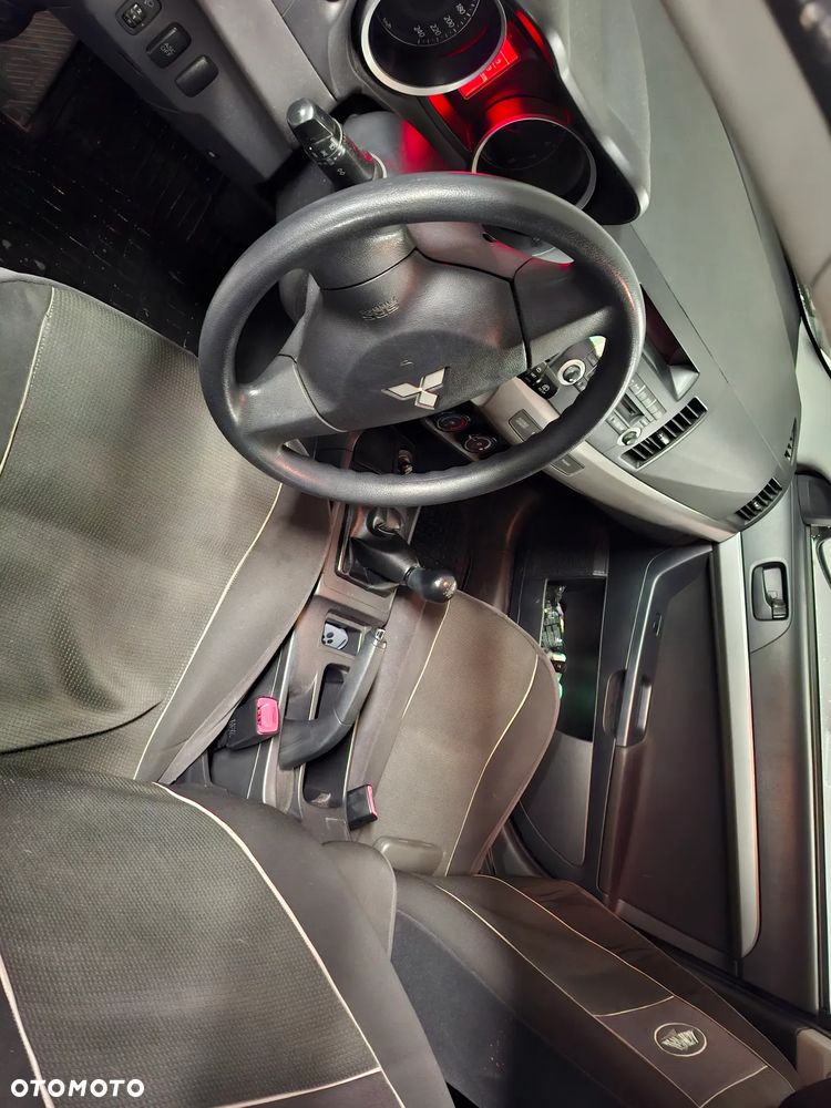 Mitsubishi Lancer 1.8 Invite - 16