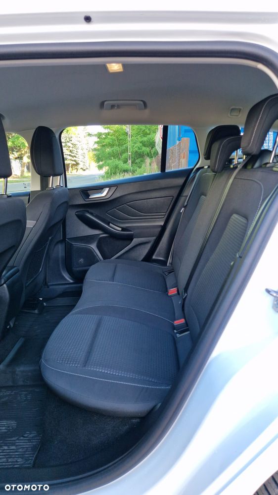 Ford Focus - 27