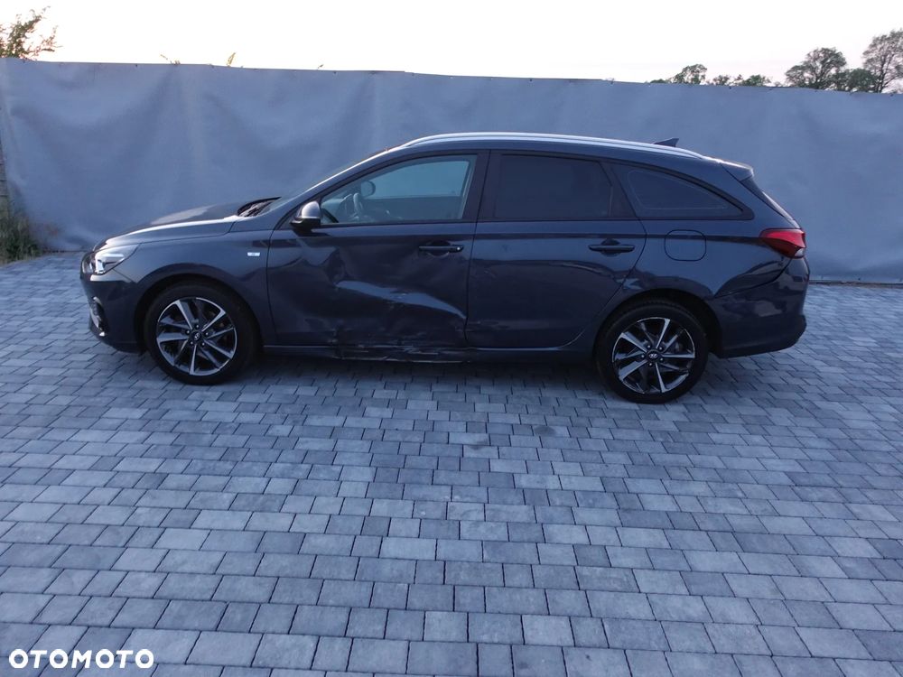 Hyundai i30 1.5 T-GDI 48V-Hybrid DCT Trend - 9