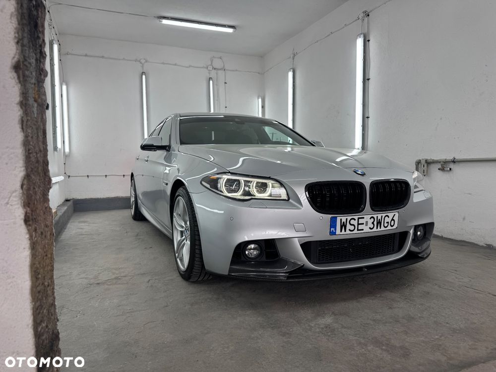 BMW Seria 5 550i xDrive Sport-Aut - 10