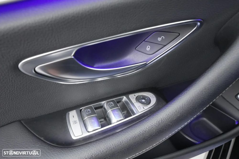 Mercedes-Benz E 300 de Avantgarde - 22
