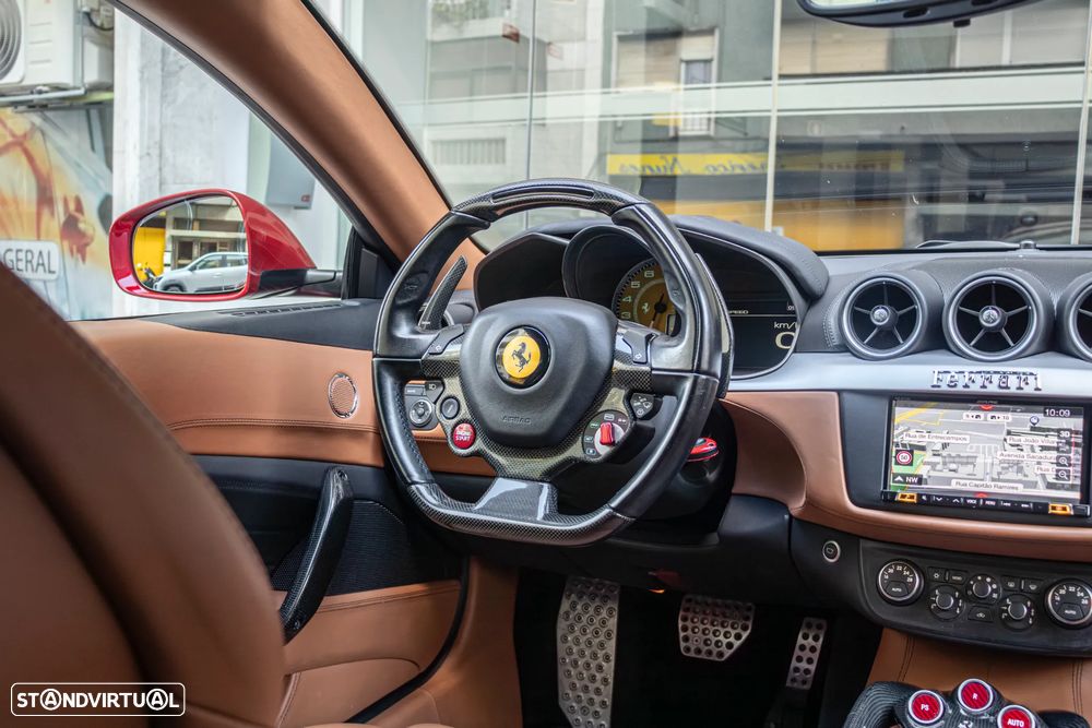 Ferrari FF 6.3 V12 - 16
