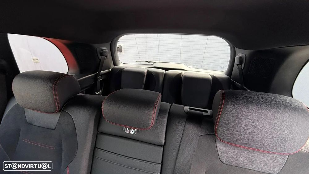 Mercedes-Benz GLB 180 d AMG Line - 11