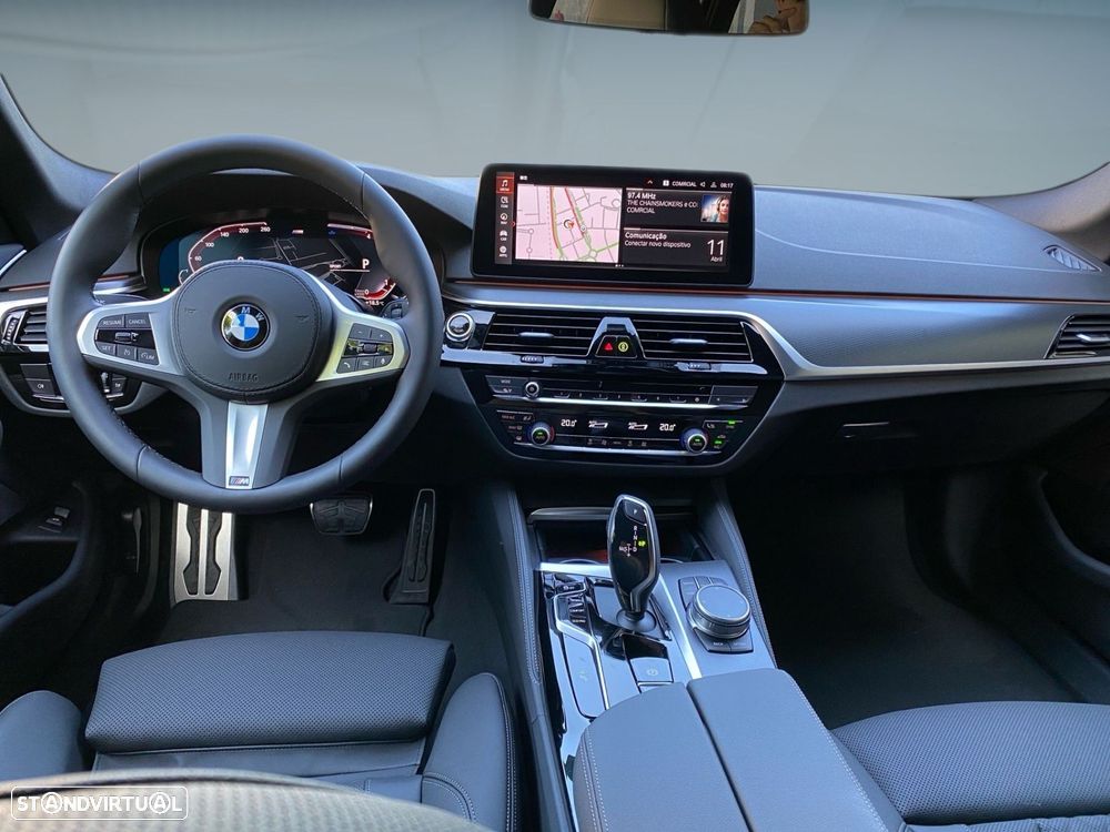 BMW 520 d Pack Desportivo M Auto - 4