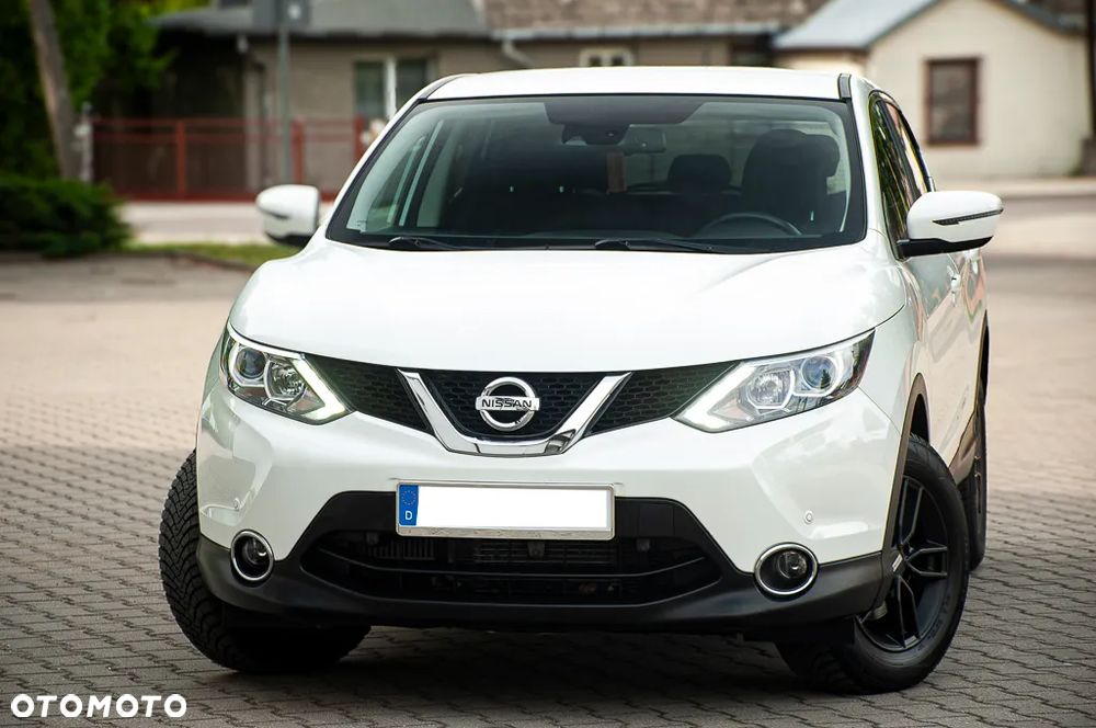 Nissan Qashqai 1.2 DIG-T Xtronic N-Vision - 4
