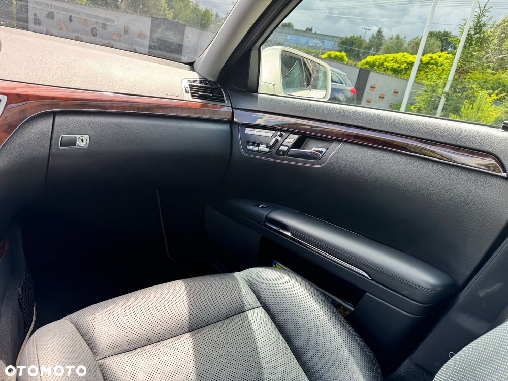 Mercedes-Benz Klasa S 400 HYBRID L - 28