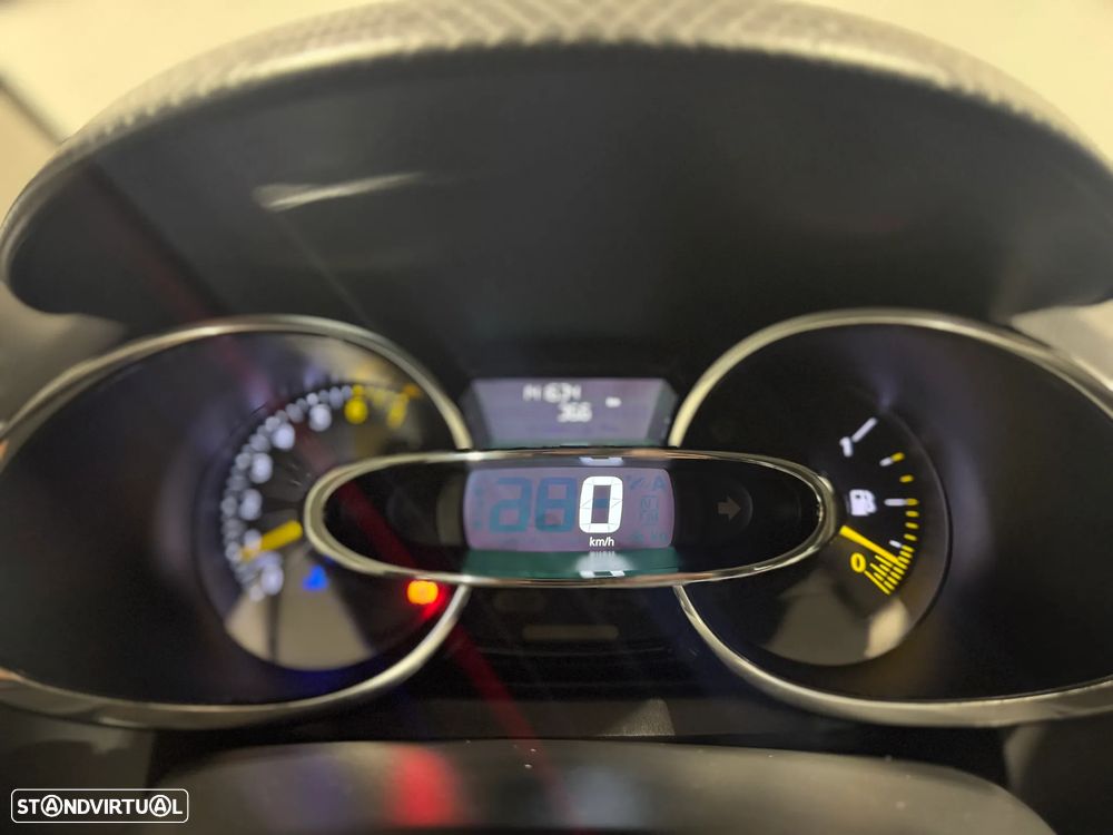 Renault Clio TCe 90 Dynamique - 23