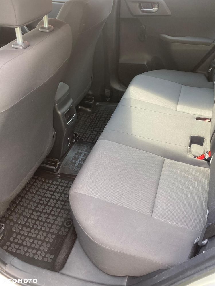 Toyota Auris 1.4 D-4D Active - 11
