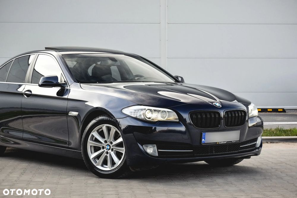 BMW Seria 5 520i - 20