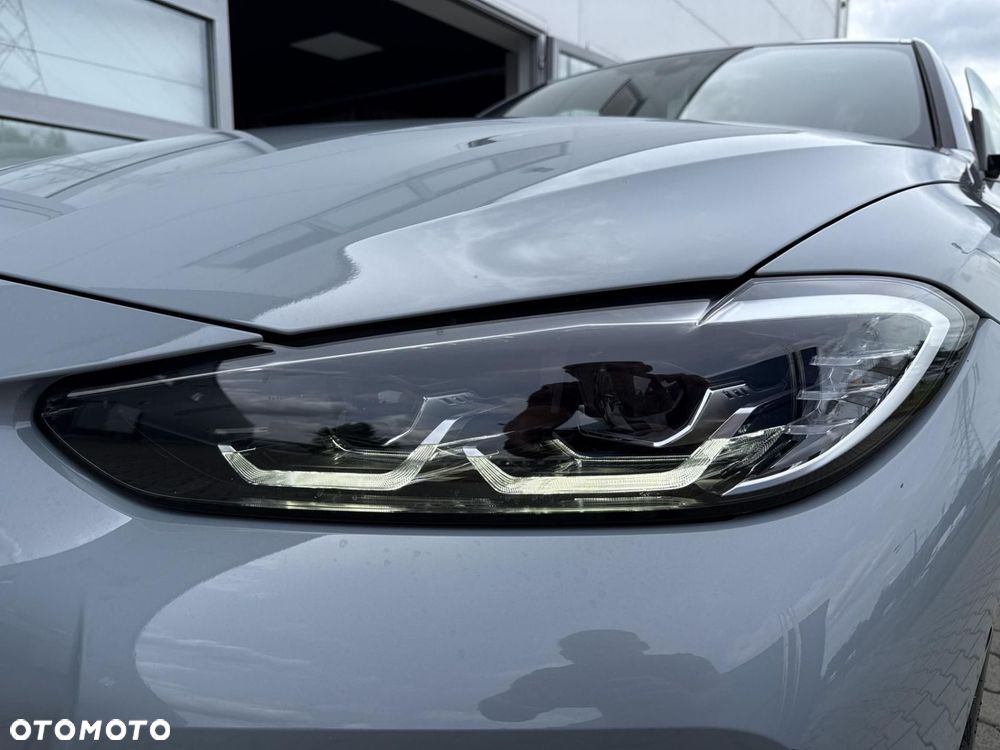 BMW i4 - 23