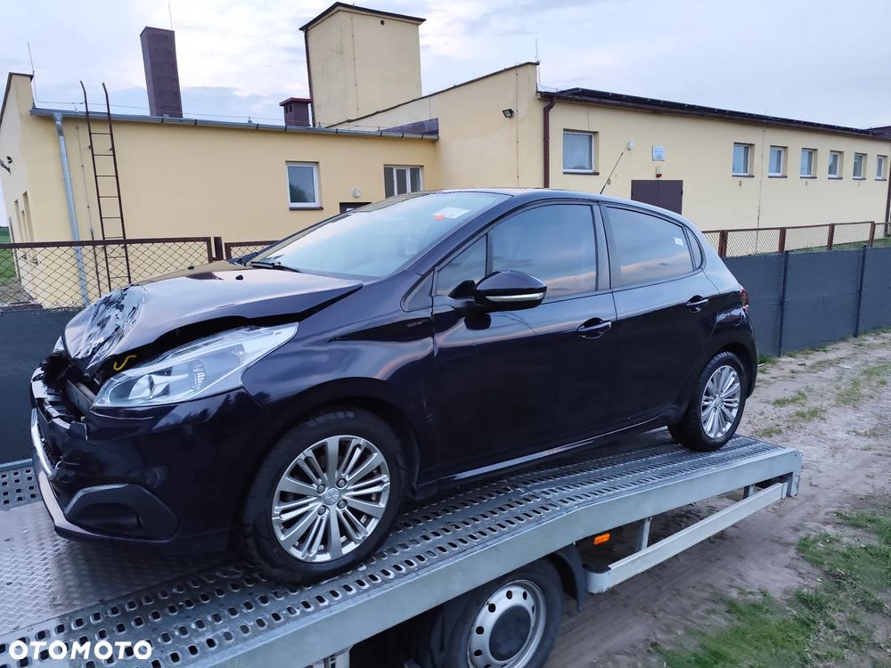 Peugeot 208 PureTech 82 Stop & Start Signature - 1