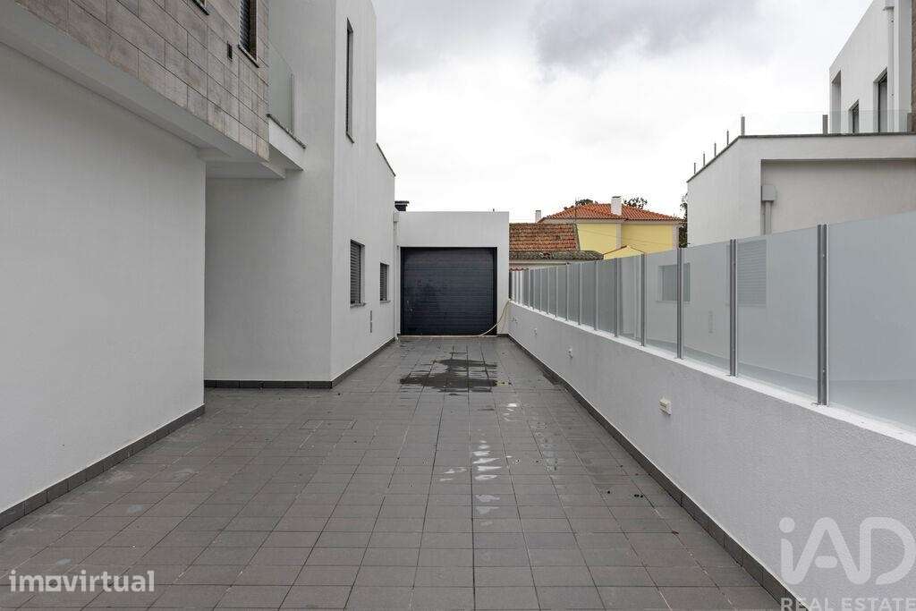 Casa / Villa T5 em Azeitão (São Lourenço e São Simão) de 247,00 m2 - Grande imagem: 4/30